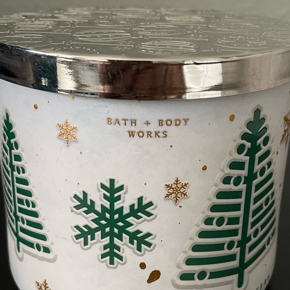 Bath and Body Works Candle - Holiday Cheer - Limited edition - Picture 5 of 8